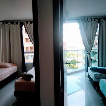 Apartamento Amplio Y Confortable * Cartagena
